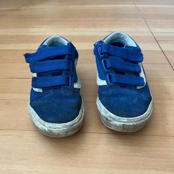 Vans - Picture 2 of 5